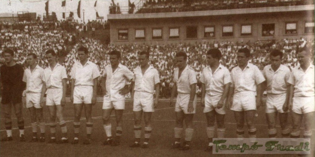 Állnak, balról: Horváth Gy., Orosz, Albert, Mátrai, Dalnoki, Vilezsál, Friedmanszky, Fenyvesi, Rákosi, Berta, Dékány